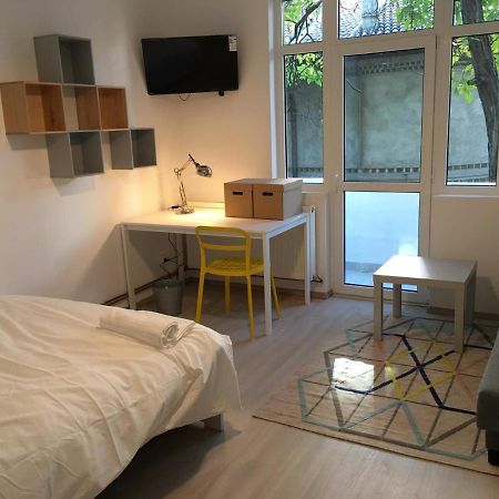 بوخارست Relaxing Apartment And Great Location المظهر الخارجي الصورة
