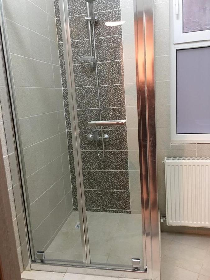 بوخارست Relaxing Apartment And Great Location المظهر الخارجي الصورة